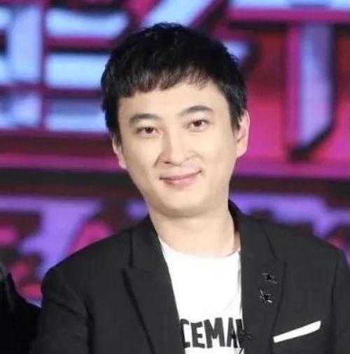 吃瓜网红头像高清男,高清男生吃瓜网红头像解析